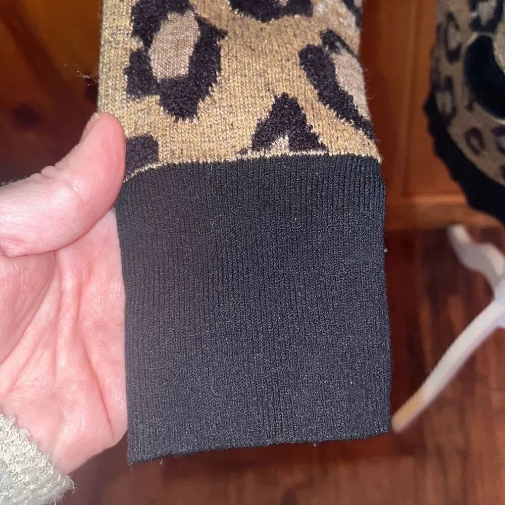 Ombré Cheetah 🐆 open front cardigan - Picture 3 of 10